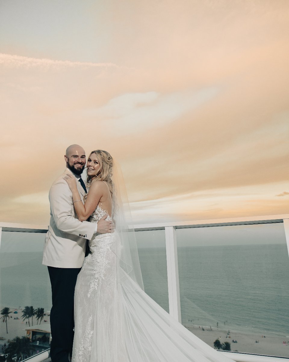 As the sun sets, we begin our journey as Mr. and Mrs., hand in hand, under the warm hues of love.☀️ #love #weddingphotos #sunset #weddingportraits