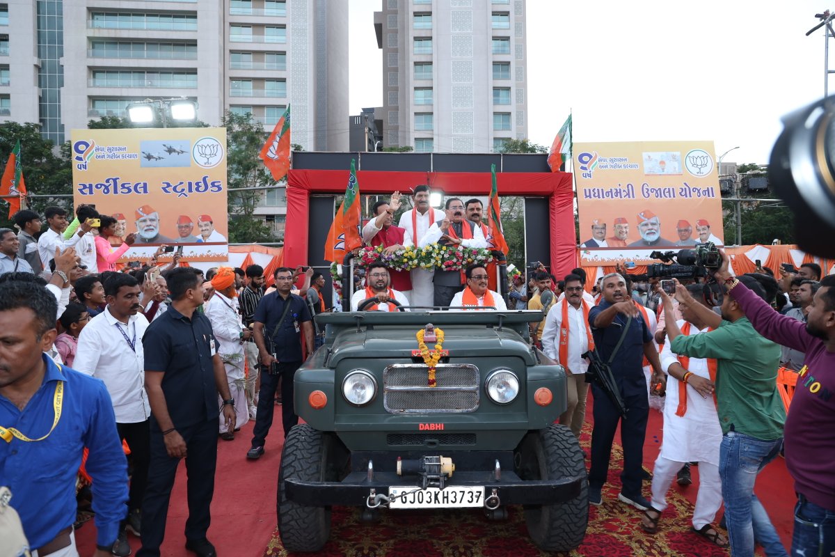<a href="/CRPaatil/">C R Paatil</a> આ પ્રસંગે પૂર્વ મુખ્યમંત્રી શ્રી <a href="/vijayrupanibjp/">Vijay Rupani Memorial</a> , કર્ણાટકના પૂર્વ ગવર્નર શ્રી વજુભાઈ વાળા, કેબિનેટ મંત્રી શ્રી <a href="/kunvarjibavalia/">Kunvarji Bavaliya</a> , શ્રીમતી <a href="/BhanubenMLA/">Bhanuben Babariya</a> , સાંસદ શ્રી <a href="/irammokariya/">Rambhai Mokariya</a> , શ્રી <a href="/MohanbhaiBJP/">Mohanbhai Kundariya</a> ,