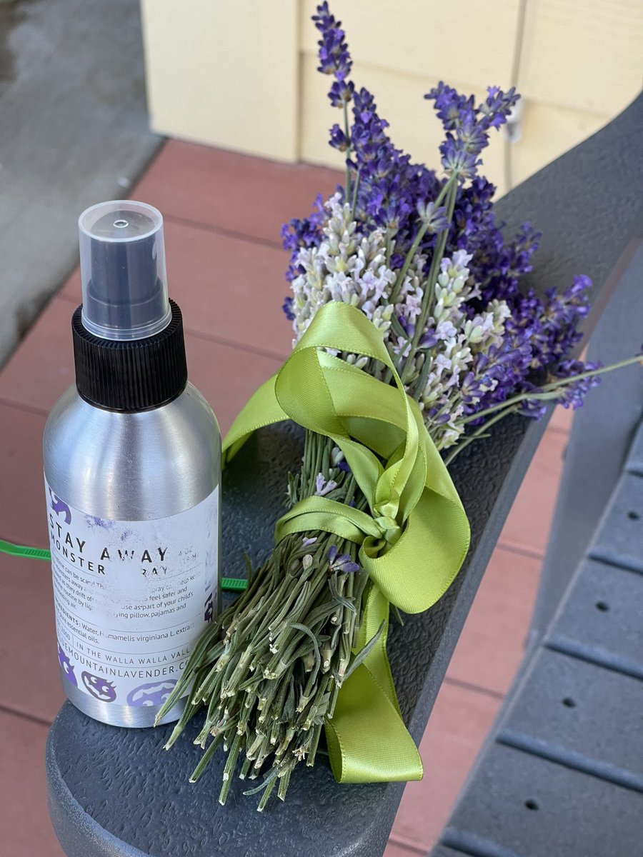 Rieveriee's tweet photo. Lavender https://t.co/CVx0fOid68