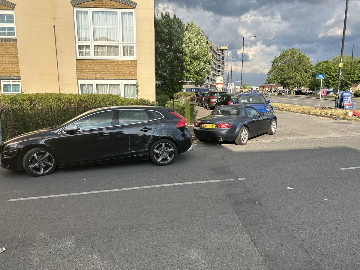 TimothyFennell's tweet photo. @SloughCouncil nothing says welcome to Slough better than a load of smashed up cars parked up along the Bath Road https://t.co/nSq4R319hc