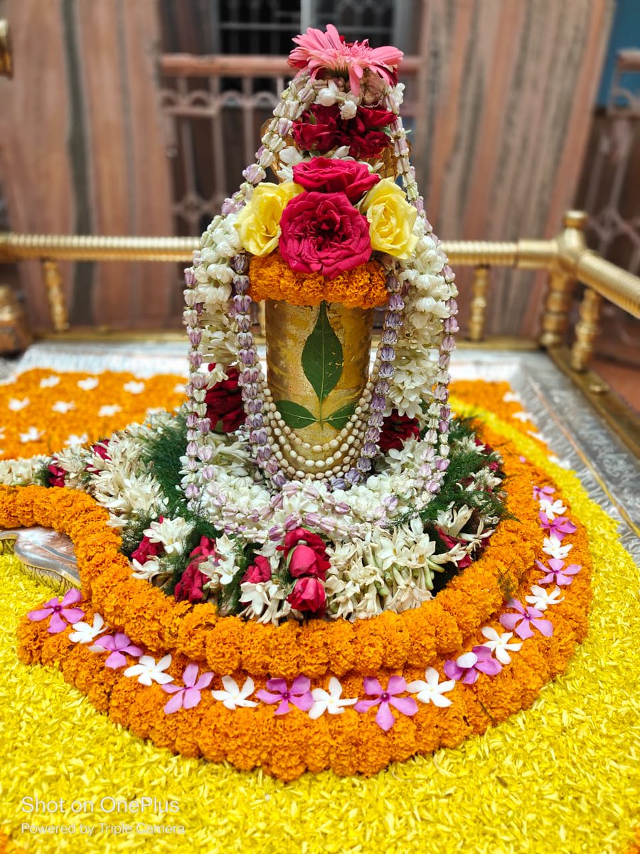 Badalsingh93's tweet photo. पहाड़ी बाबा संध्या श्रृंगार , जय पहाड़ी बाबा https://t.co/pQHAjMKYOQ