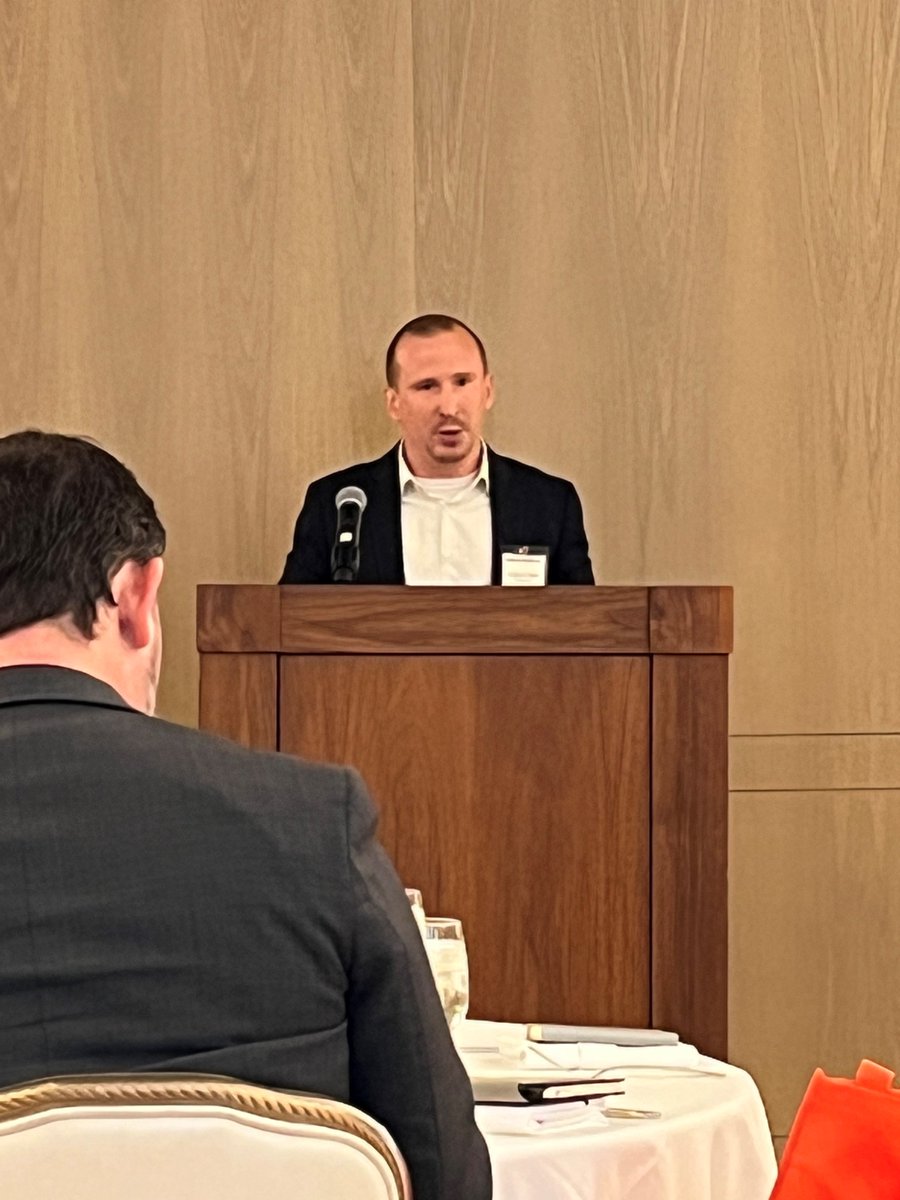 We love speaking to businesses/orgs about the importance of employee wellness. TY, @PNCBank for the opportunity to share strategies to reinforce employee wellness. We applaud you! At podium: VP Operations Samuel J. Fredeking #wellness #employeewellness #mentalhealth #selfcare