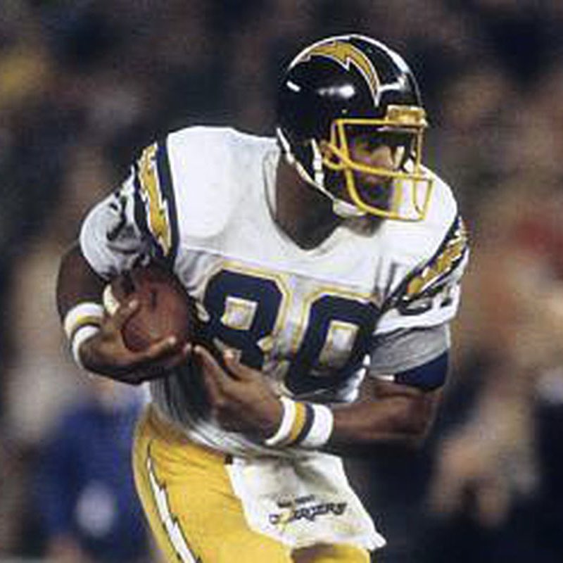 Kellen Winslow Sr. coming in to say only 80 more days until the #Chargers kick off the 2023 #NFL season against the Miami #Dolphins!
#NFLTwitter #BoltUp https://t.co/XLg2ruDmPN