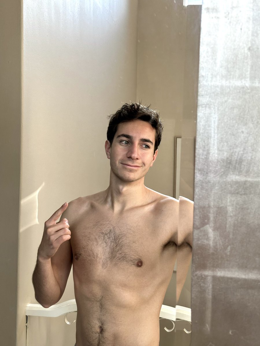 andymtzurita's tweet photo. Adios greña ✂️, le dimos bajón✌🏼 https://t.co/qPKdKg7ynm