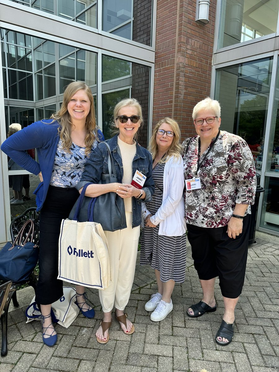 ReadingCon has been so great! Listening to amazing authors and meeting wonderful educators and hanging with my Barrington 220 people who came on their day off to learn. Thank you Follett!