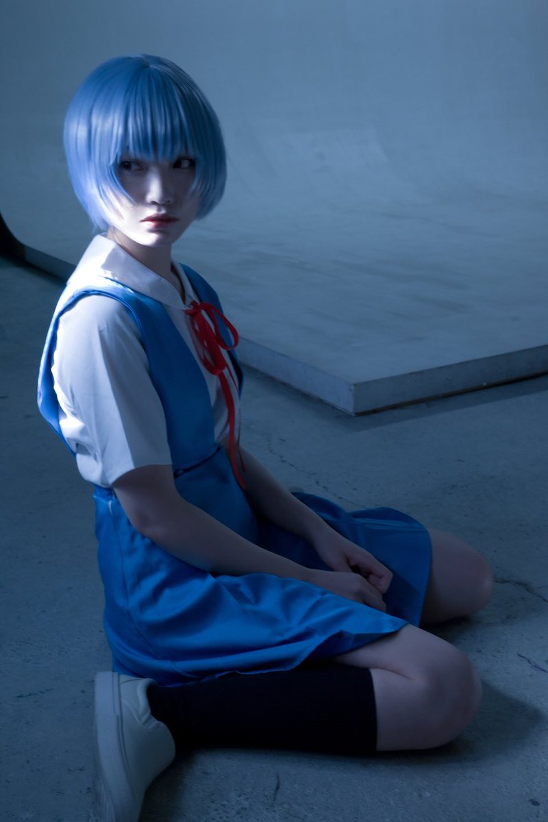 kk_toq's tweet photo. 不意に訪れるコスプレ欲
青白い光の入り良すぎて超気に入ってる綾波 https://t.co/oEA6SsJ9bA