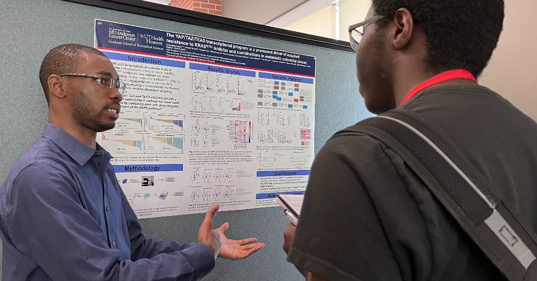 MDA_UTHGrad's tweet photo. GSRD Poster Sessions are in full swing! Stop by and ask a student about their research, and stay for the Oral Presentations and Elevator Speeches!
#WeAreGSBS https://t.co/MRc3FQyotM