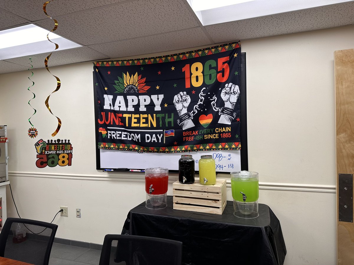 missmelimel516's tweet photo. We had a great turn out for June teenth . Thank to everyone who participated in the pot luck. @Bea3847 @RamonaASDS @rangerguy340 @Miguel_Duprey @amandazoni @ https://t.co/UsSivCHkMN