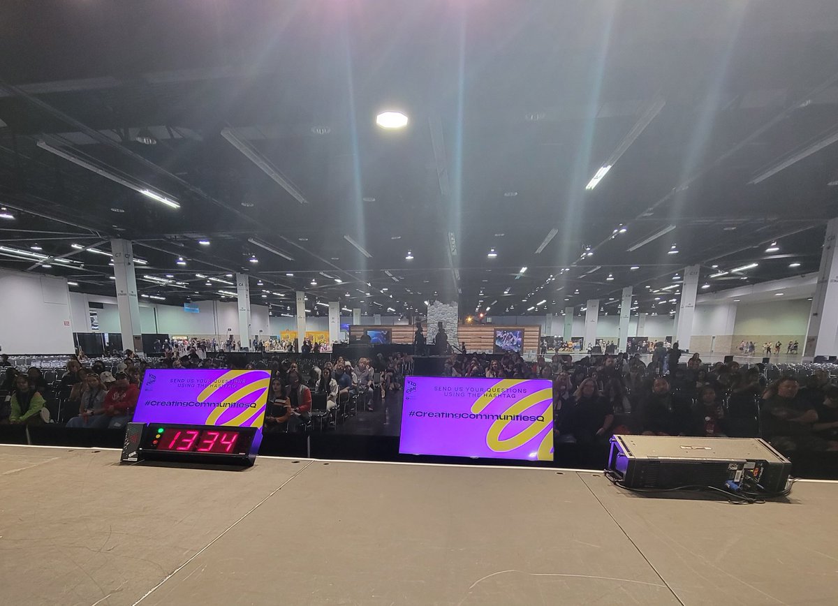 POV: You're on a panel at VidCon! (Only mildly terrifying)