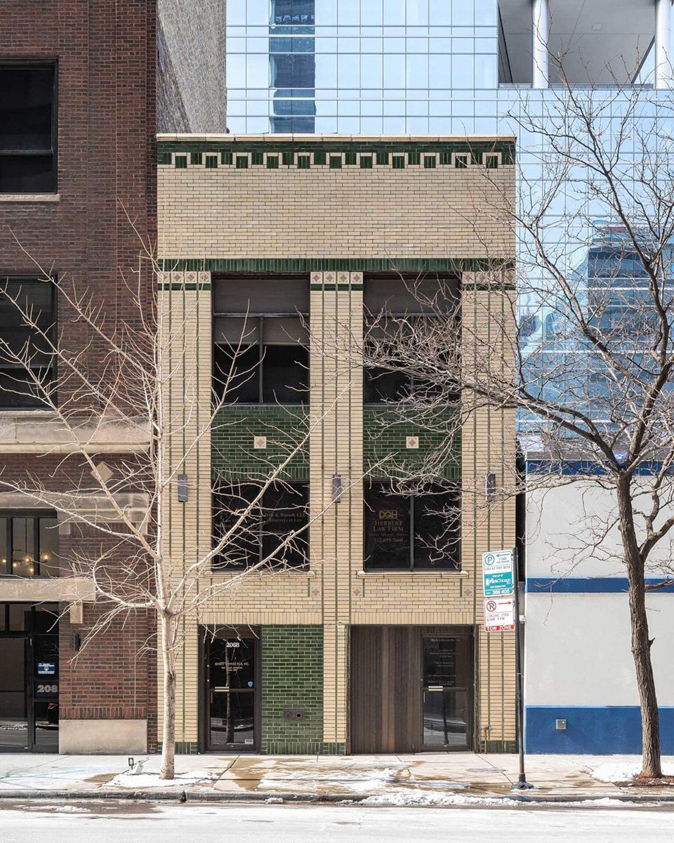 The Warehouse, Chicago 📍

A 113-year-old building where Frankie Knuckles originated house music...

... is now an official City of Chicago landmark.

❤️🙏