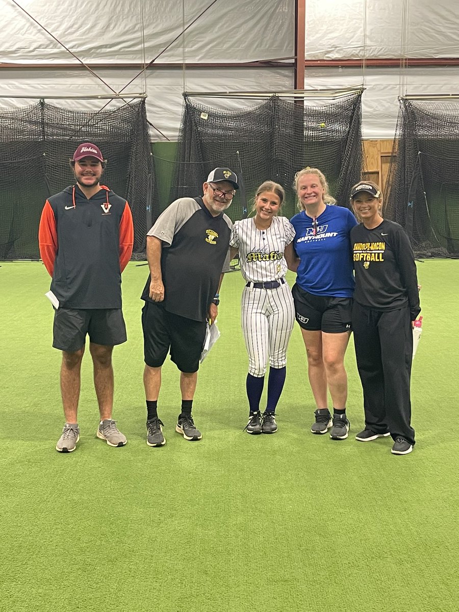 5StarLadyMafia's tweet photo. Our #9 getting the work in this week at Randolph Macon’s prospect camp.  @HokiesSoftball @Pitt_SB @RUSoftball https://t.co/nrAmVM8Wnz