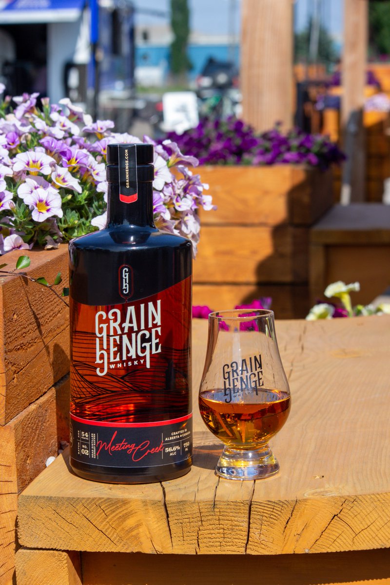 grainhenge's tweet photo. Long summer days and fine pours. What more could you ask for? https://t.co/zgcd7NuWaX