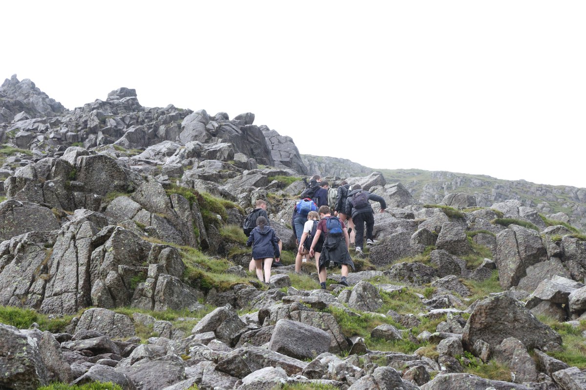 AdventuresAtRBC's tweet photo. Great day in Snowdonia with an intrepid group of Year 12s. No matter what the weather did, they remained in high spirits, determined to reach the summit of Moel Siabod via the famous Daear Ddu ridge, one of the most enjoyable and accessible scrambles in the area. Superb! https://t.co/WzUiCoGpqE
