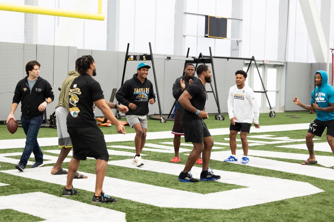 AsherGrodman's tweet photo. The best cast in the @nfl:
@zayjones11 @jamalagnew @Jenkz_26 @andrecisco7 @tysoncampbell_ @OgBoobie_Shaq #danielthomas #foyeoluokun https://t.co/mhK9POxami