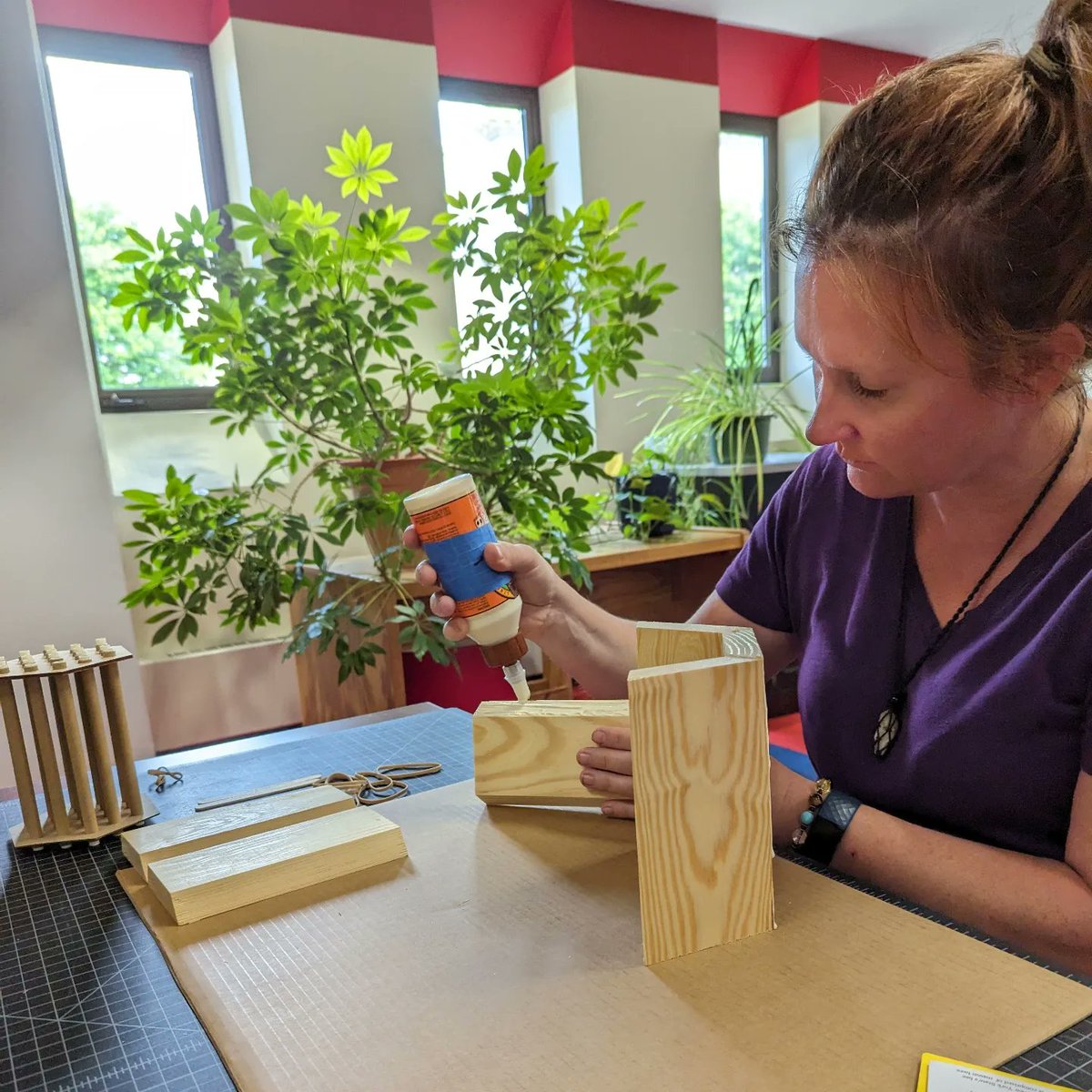CCLDMakerspace's tweet image. A few photos from our second bee house workshop yesterday. 
#pollinatorhabitat #beehotel #makerspace #ccldmakerspace #ccldlibraries