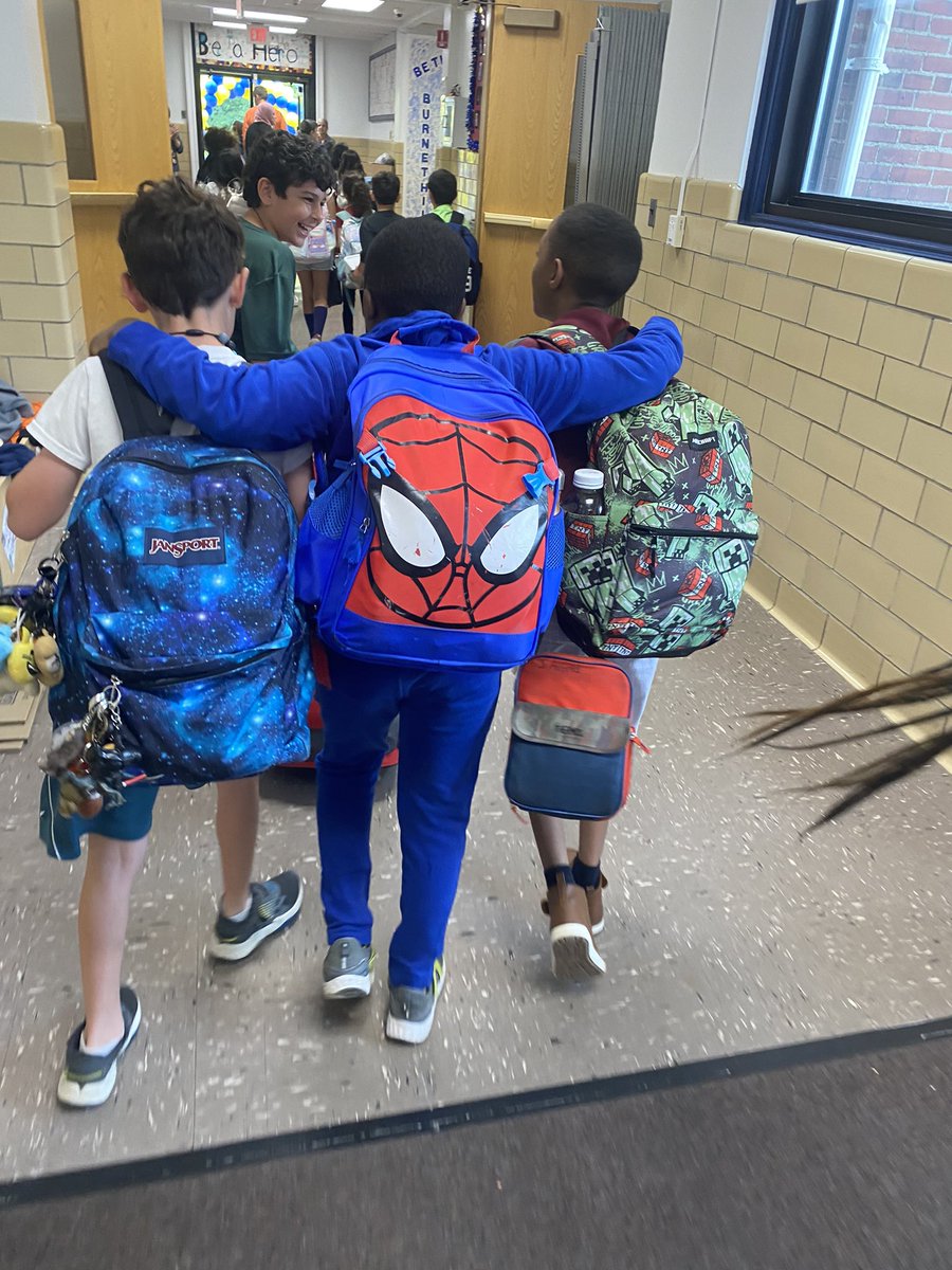 Kristin Santos tweet media