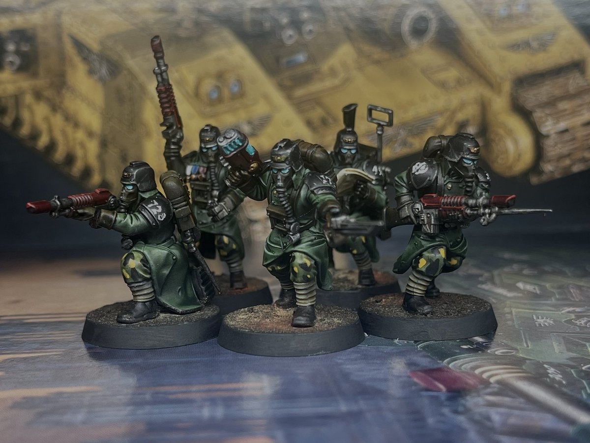 _tomwoods's tweet photo. Astra Militarum Death Korps painted in a second edition scheme - my little nod to nostalgia! #warcomteam #WarhammerCommunity #warhammer40k #painting #imperialguard #astramilitarum https://t.co/13QamHDmWC