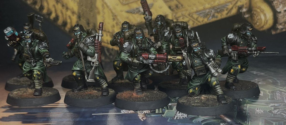 _tomwoods's tweet photo. Astra Militarum Death Korps painted in a second edition scheme - my little nod to nostalgia! #warcomteam #WarhammerCommunity #warhammer40k #painting #imperialguard #astramilitarum https://t.co/13QamHDmWC