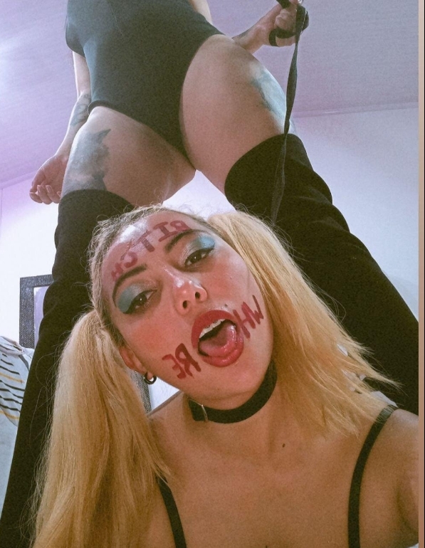 BDSM_Latinas's tweet photo. You want to punish her? 😈 https://t.co/9XT8MePKMW