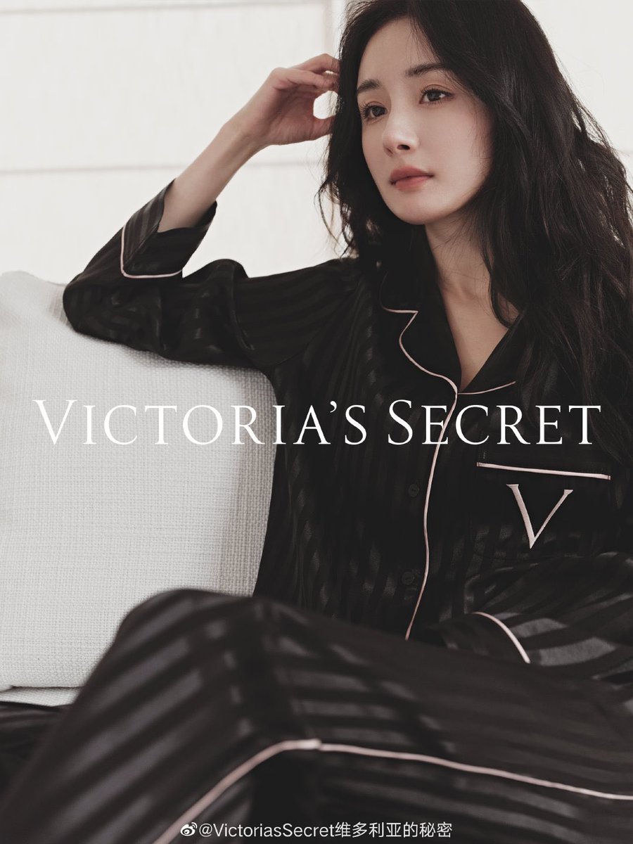 #YangMi #杨幂🇨🇳💓💓💓
Yang Mi for #VictoriasSecret