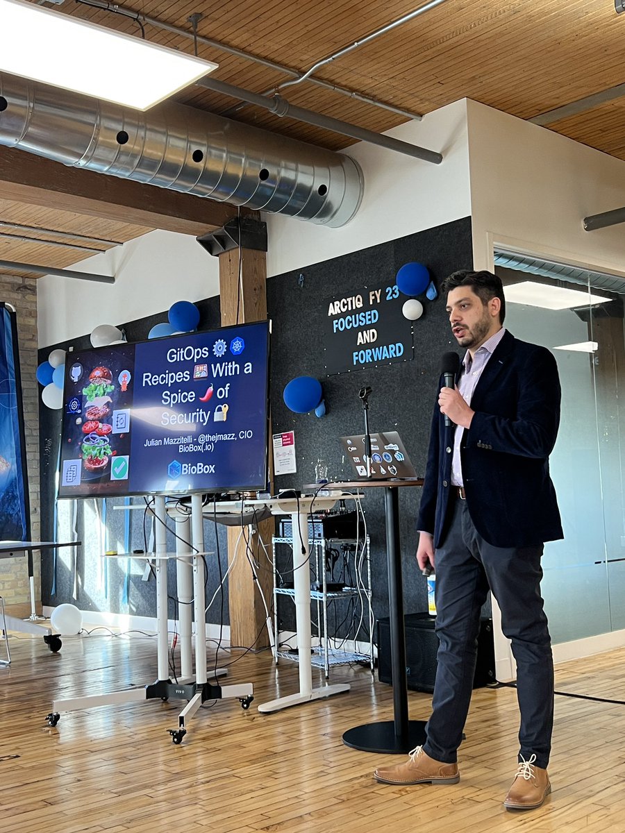 HFarooq22's tweet image. @thejmazz giving his talk on GitOps at the Q2 Toronto CNCF Meetup