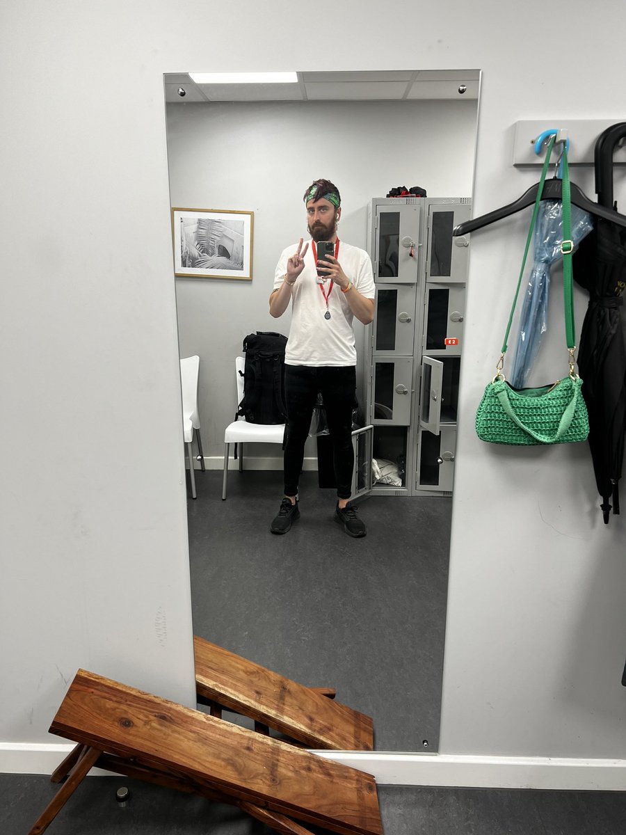 goblinsimagine's tweet photo. I'm excited to join the @hm family! Thank you for giving me an opportunity and a pit stop on my journey ✨ 

#opportunity #newjob #thankyou https://t.co/HNJlP3vIjt