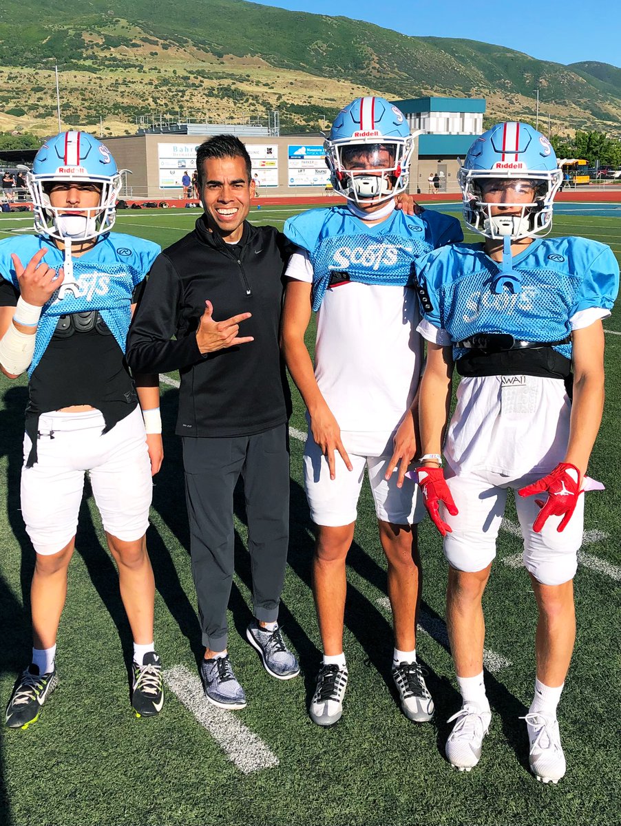 CBangs (@c_bangs) on Twitter photo Great to see you Fellas last night at the scrimmage at <a href="/FHS_PHOEN1X/">Farmington Phoenix Football</a> “Yo Coach CBangs!”
<a href="/CHARZ_11/">Charlie Thornblad</a> <a href="/DavianMunoz1/">Davian Muñoz</a> <a href="/JaxonWatson4/">Jaxon Watson</a> 👀 Ballers on the Field! 🤟🏾 #Morethenjustagame <a href="/tiptopathlete/">Nate Tuatagaloa</a> <a href="/datboyoz__/">Aunese “Ounce” Tuatagaloa</a> <a href="/jamesta50/">JamesTate</a> <a href="/patrickcarr_/">Patrick Carr</a> <a href="/BLHSFB/">Ben Lomond Scots Football</a> <a href="/JacobCHatch/">Jake Hatch (Yawk)</a> <a href="/Davefox2/">Dave Fox</a> <a href="/975Hans/">Hans Olsen</a> <a href="/MooseB90/">Moose Bingham</a> Great to see you Fellas last night at the scrimmage at <a href="/FHS_PHOEN1X/">Farmington Phoenix Football</a> “Yo Coach CBangs!”
<a href="/CHARZ_11/">Charlie Thornblad</a> <a href="/DavianMunoz1/">Davian Muñoz</a> <a href="/JaxonWatson4/">Jaxon Watson</a> 👀 Ballers on the Field! 🤟🏾 #Morethenjustagame <a href="/tiptopathlete/">Nate Tuatagaloa</a> <a href="/datboyoz__/">Aunese “Ounce” Tuatagaloa</a> <a href="/jamesta50/">JamesTate</a> <a href="/patrickcarr_/">Patrick Carr</a> <a href="/BLHSFB/">Ben Lomond Scots Football</a> <a href="/JacobCHatch/">Jake Hatch (Yawk)</a> <a href="/Davefox2/">Dave Fox</a> <a href="/975Hans/">Hans Olsen</a> <a href="/MooseB90/">Moose Bingham</a>