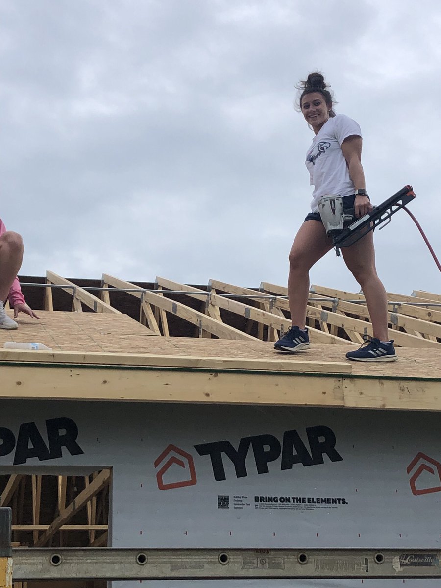 Nothing like taking time to help ‘build’ a home for families in our community! Thanks @Habitat_org 🫶🏾 @usiwbb  @USIAthletics #servantleadership