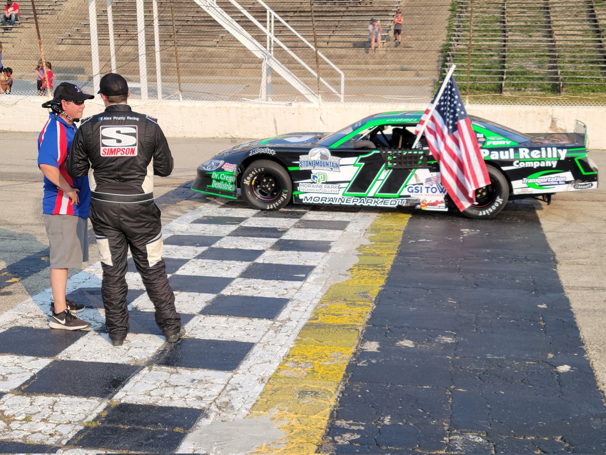 Fast Qualifier for the Super Late Models @alexprunty11 having a chat with our flagman Trevor during opening ceremonies!
