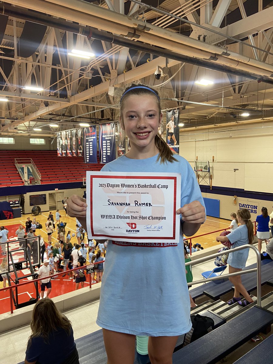 Savannah_Romer's tweet photo. Hot Shot Champion @DaytonWBB Basketball Camp.  Awesome week but sad it’s my last year for this camp.  #DaytonFlyers @CoachMeekUD @ivyewolf @JaniyahBaller10 @mrnoitall21 https://t.co/fFbznRzItd