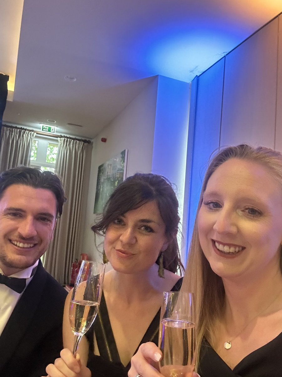 Keeping fingers and toes crossed for <a href="/hokodotech/">Hokodo</a> for Payments Tech of the Year at the #EuropeFinTechAwards 🤞 

#fintech #paytech #bnpl