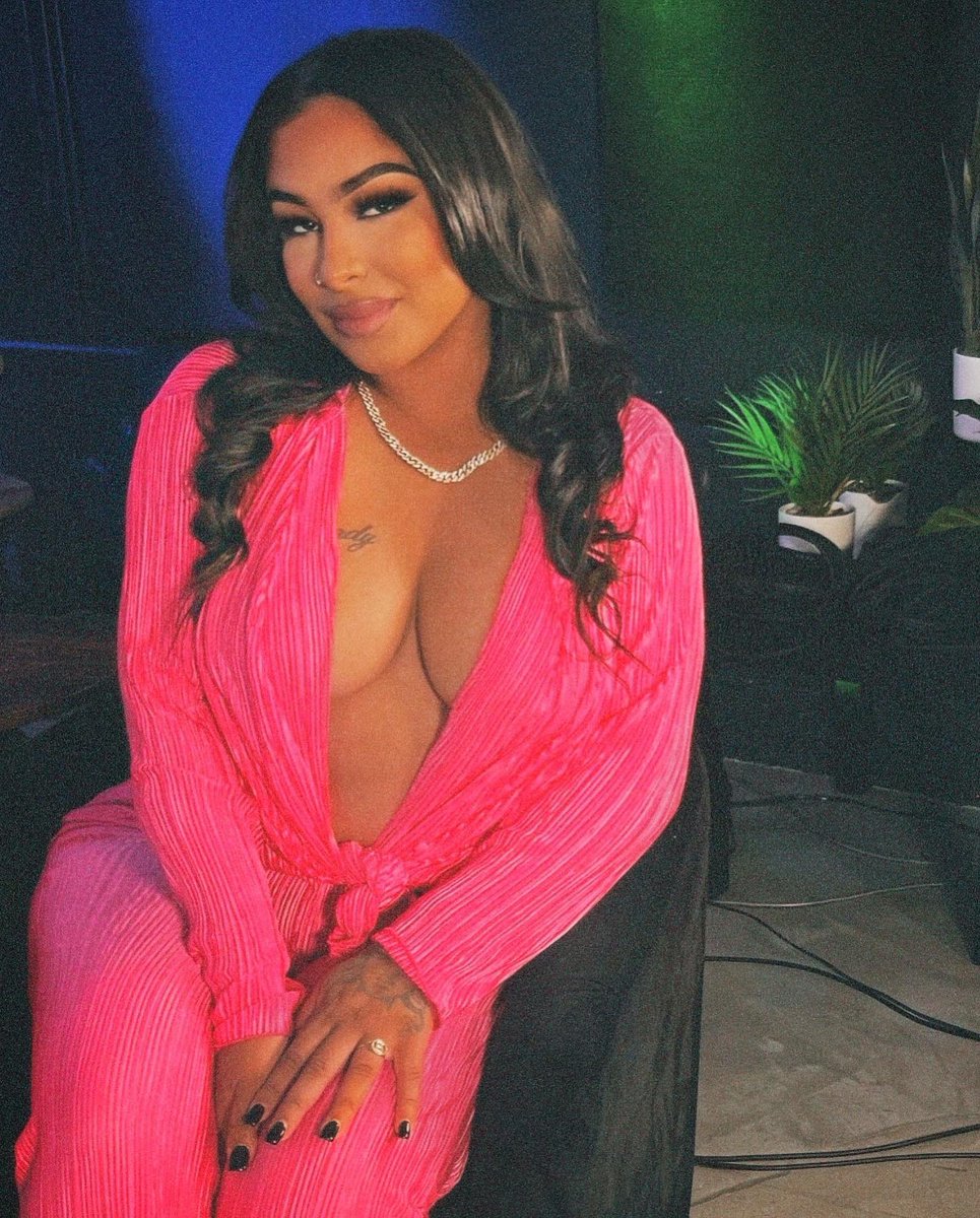 BryAdee's tweet image. Heard Inglewood does it better 🫣