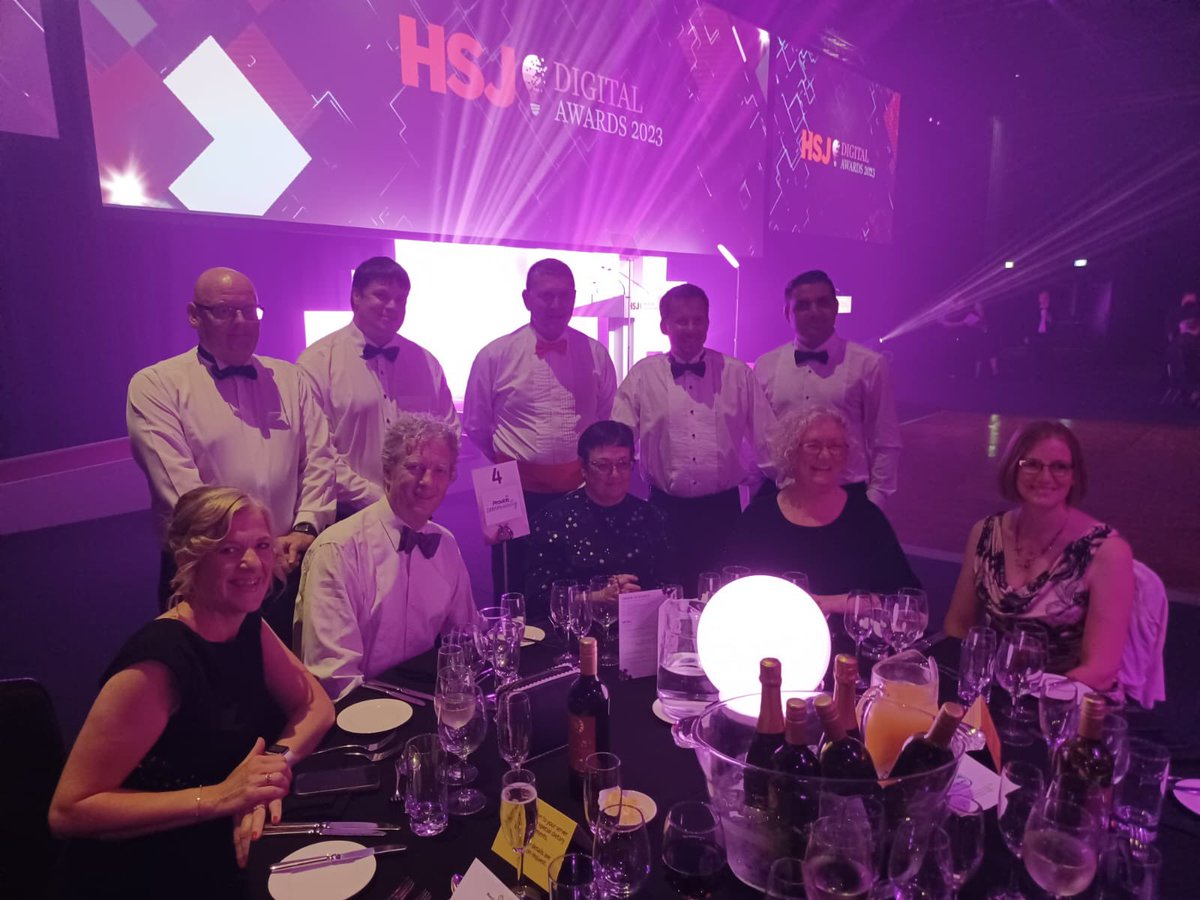 MSE collaborating all the way to Manchester @HSJDigitalAwards <a href="/stephanie_dawe/">Stephanie Dawe</a> <a href="/epicnurse1/">Lucy (Archer) Smith</a>