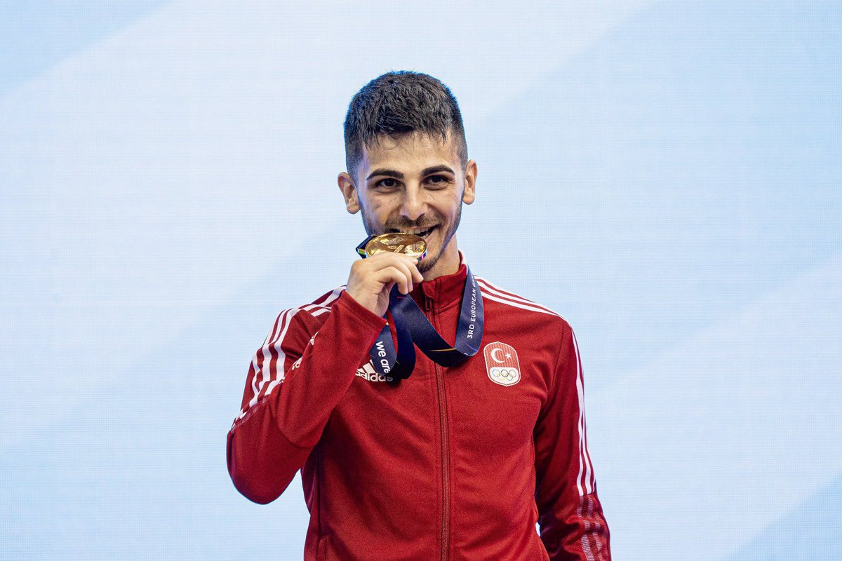 THE KING IS BACK ! 👑

Avrupa Oyunları’nda altın madalya kazandım. Yaklaşık bir yıldır olmadığım zirvenin sözünü beni destekleyenlere verdikten sonra burda olmak çok gurur verici. Tüm Türkiyemize madalyam armağan olsun. Destekleyen herkese teşekkür ediyorum🙏🏽🤩