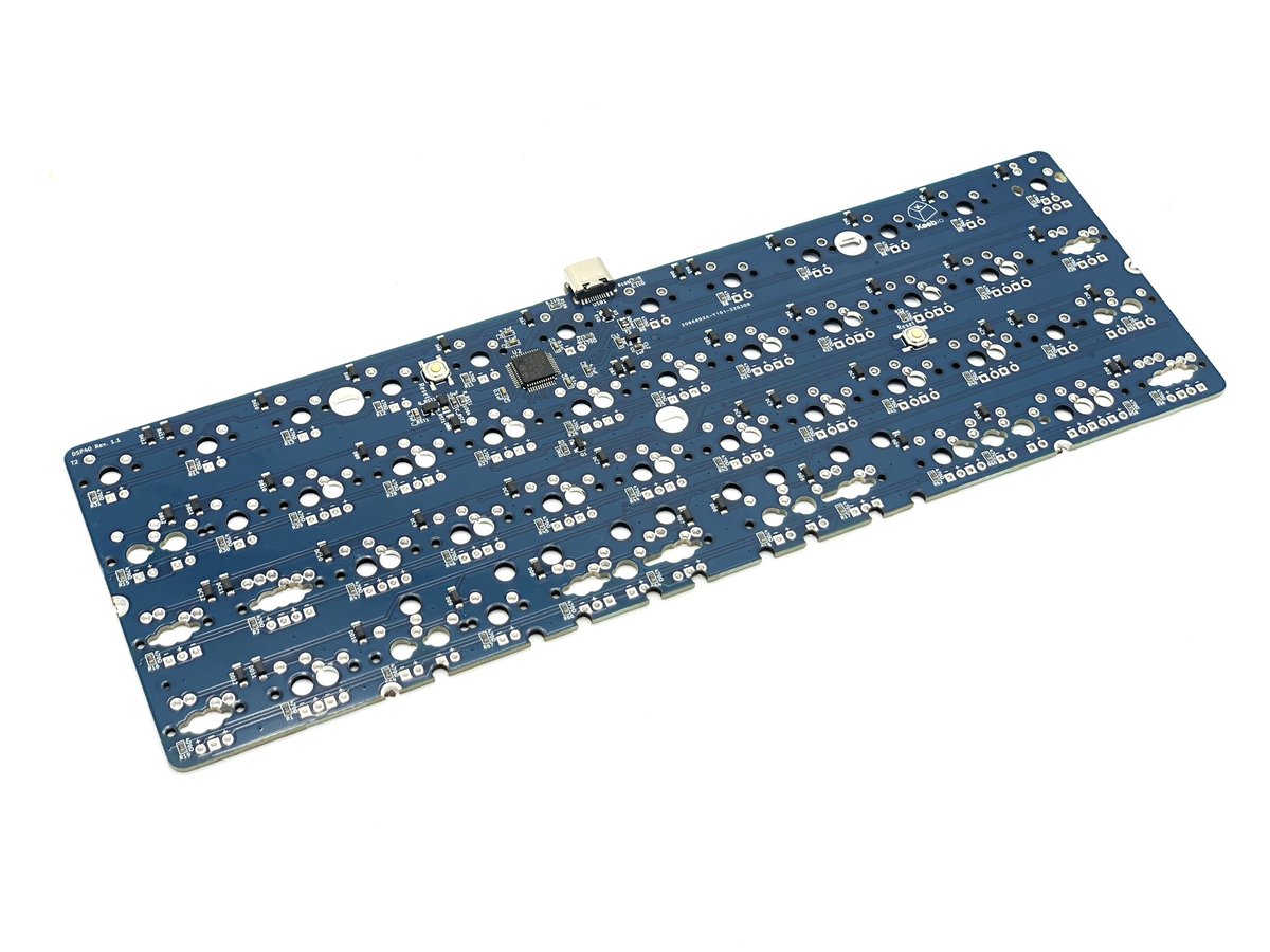 The DSP40 is back, for a limited time only - you gonna roll with Ortho or Staggered? keeb.io/products/dsp40…