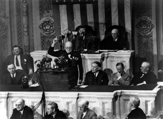 The first time a foreign leader made such an address was in 1874—King Kalakaua of #Hawaii was received in the first joint meeting of the US Congress’ history. 

#WinstonChurchill addressed an informal meeting of the US Congress at 1941. His second appearance came in 1943.