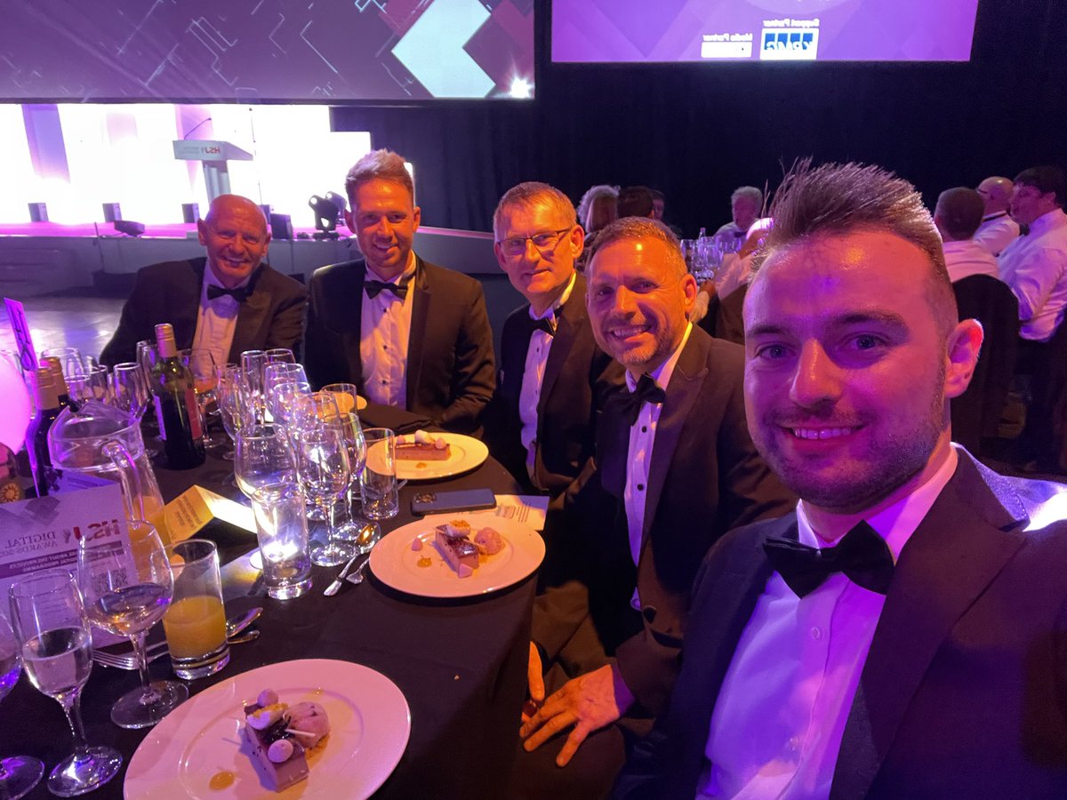 Team @NWAmbulance ‘Innovation Consultants’ #HSJDigitalAwards