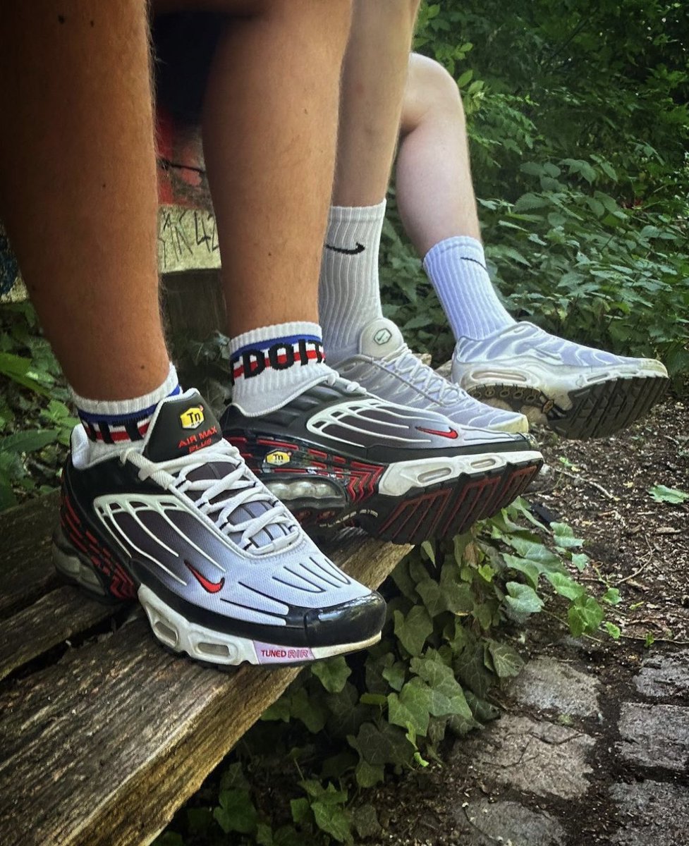 nikeberlin48's tweet photo. 😏👌

#nike #niketn #tn #gayboy #youngboy #sneaker #socks #cum #twink #proll #sportswear #nikefetish #sneakerheads #haifischnikez #onlyfans https://t.co/8D42qQ0xBX
