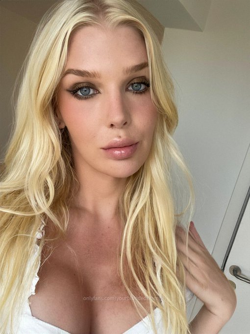 I am craving cum on my face 👉🏻👈🏻🥹 https://t.co/vmKIKVLaHU