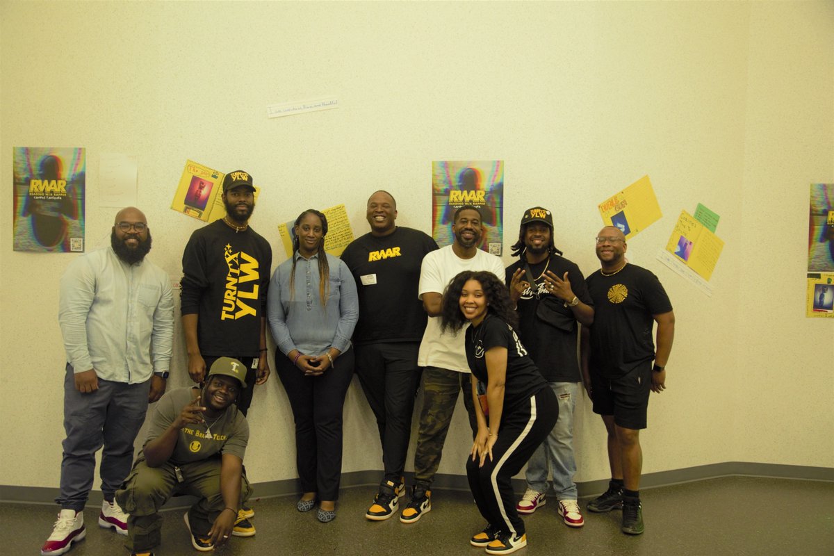 AldineISD's tweet image. 🎤 The Reading With a Rapper fam hits Jones MS with a mission: boosting reading &amp;amp; writing literacy through poetry, all while keeping the FUN alive! 📝 Join us as we rhyme, rap, and reimagine the world of words! 🎵Let's ignite the love for literature together! #ReadingwaRapper