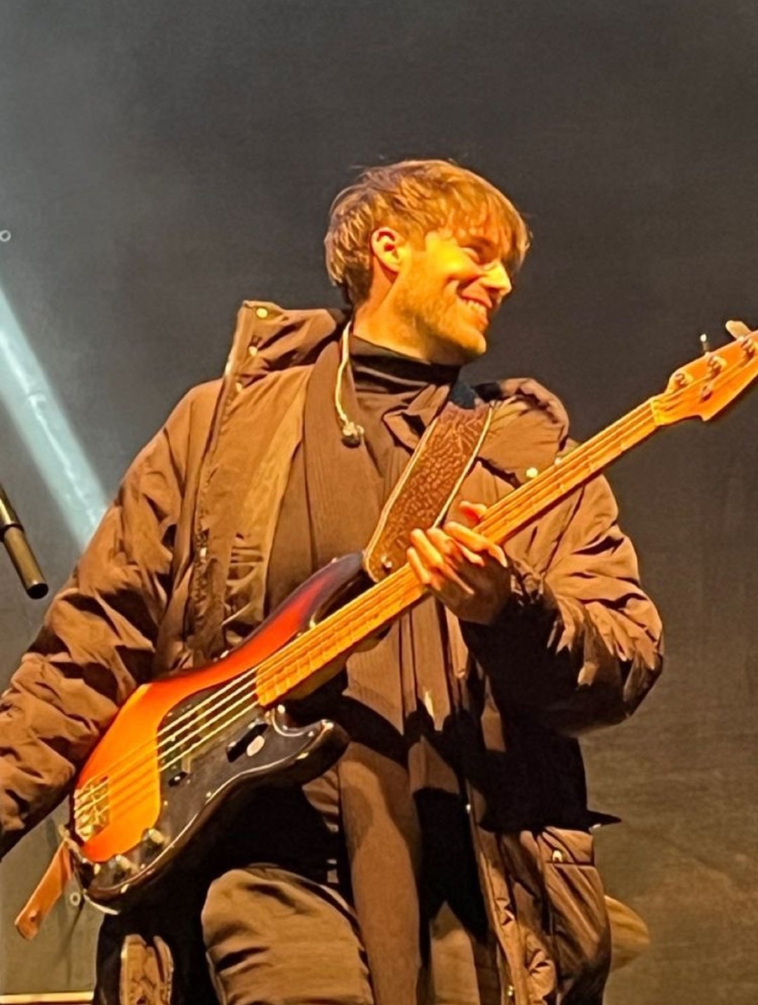 theo🔆🌈 on Twitter "Wilbur White wine in Wetherspoons • party is ending, everyone is exhausted