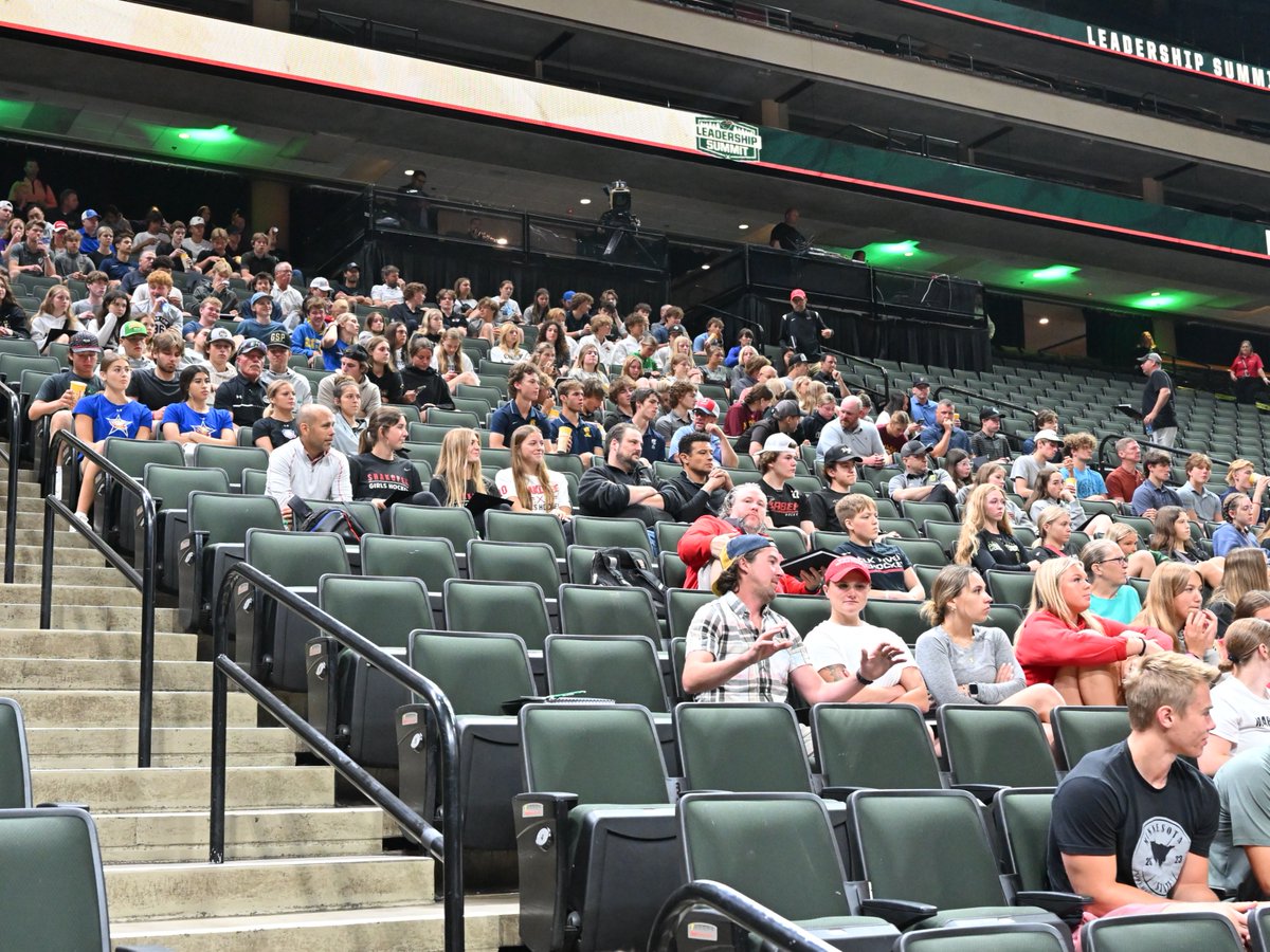 Teamwork makes the dream work! 💪

Thanks to all our teams and coaches that showed up for this year's Leadership Summit presented by @WBsilverlining!

#MNWildCommunity
