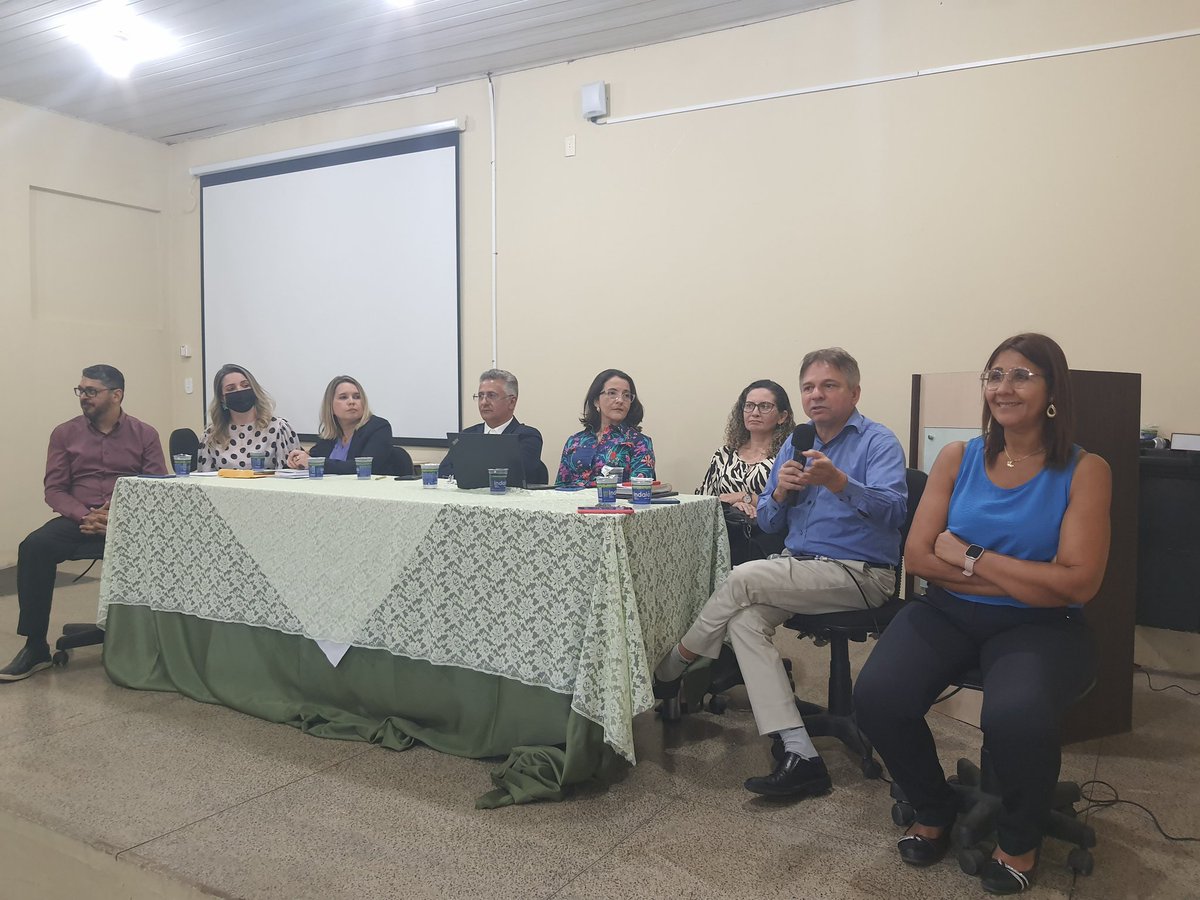 evandroalberto's tweet photo. Realizamos uma troca enriquecedora com os discentes no Campus Clóvis Moura. Ouvimos e esclarecemos dúvidas dos alunos, fortalecendo assim a #NossaUESPI. Valorizamos o diálogo e a escuta para construir uma universidade ainda melhor. https://t.co/n5SkfmCvv6