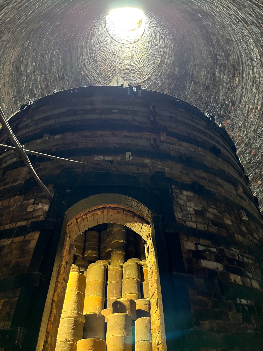 We’ve had a brilliant, inspirational week! Yesterday our Foxes class enjoyed being at Under Whitle Farm with #enricharch and their Tudor experience, and today the whole school has been to #GladstoneMuseum to learn about the history of the potteries and make some pots! ❤️