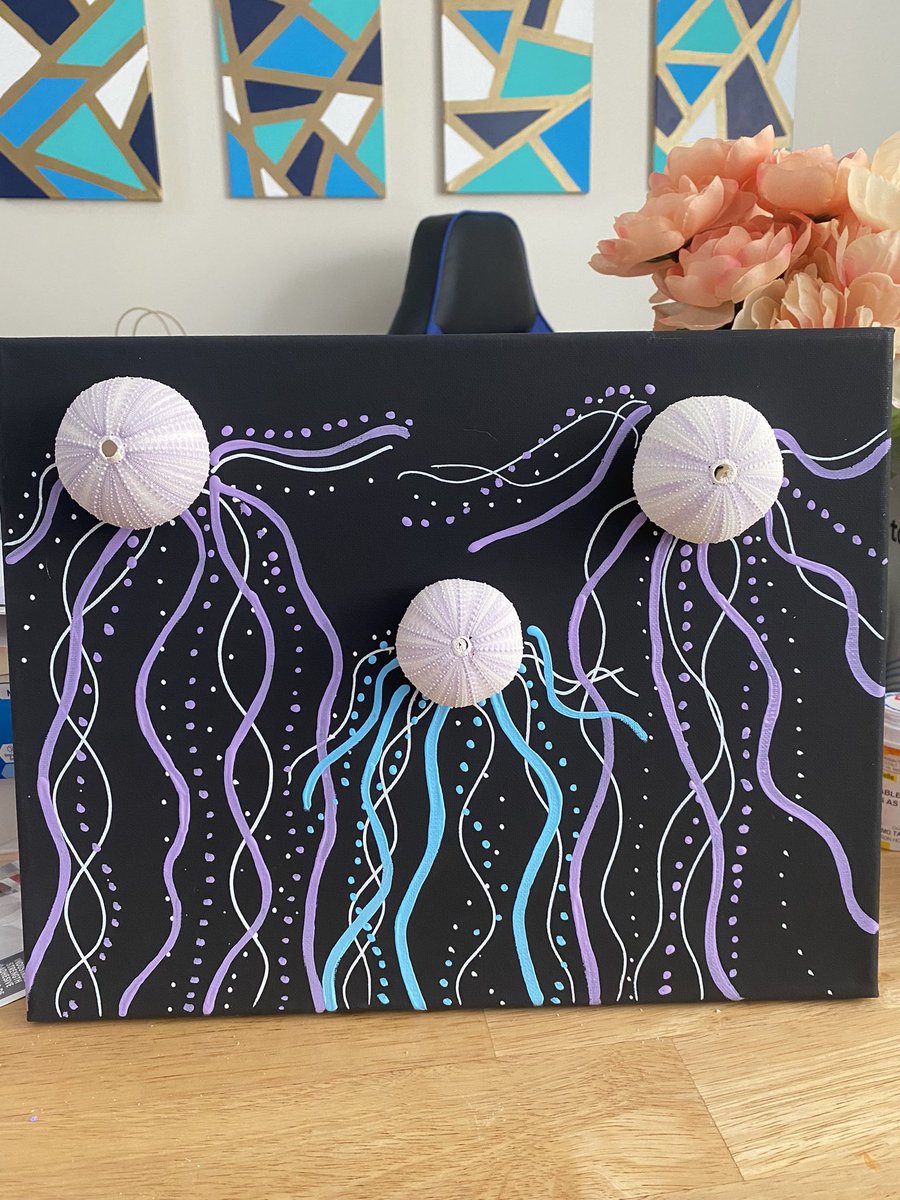 daniilynn522's tweet photo. First up for #fundraiser  urchin jelly fish 🥰 #forsale https://t.co/K10c0gDUzX