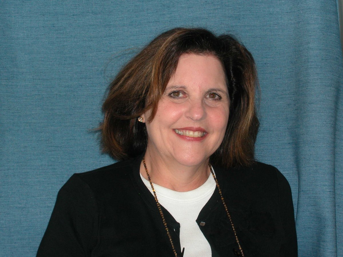 New Nebraska ASCD Executive Director is - Dr. Cindy Gray. Dr. Gray is currently the Ed Specialist Program Director at Doane College and has served the education community for over 40 years. We look forward to your leadership Dr. Gray!