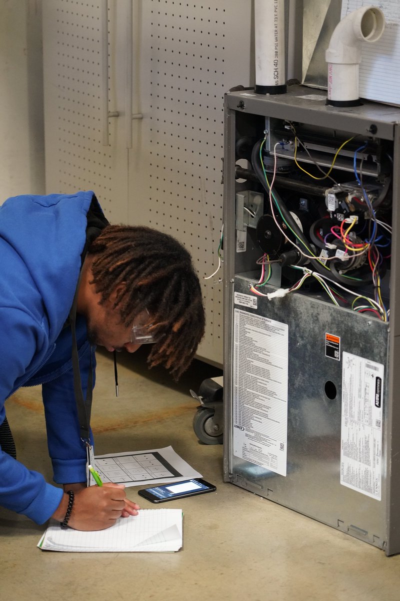 PTC_edu's tweet photo. We won't *filter* our love for HVAC techs! Happy #HVACTechDay โฅ๏ธ๐ฅถ๐ฅต๐
Check out our #HVAC program: https://t.co/LujUk1dMKh
#NationalHVACTechDay https://t.co/7eZIeUDNHr