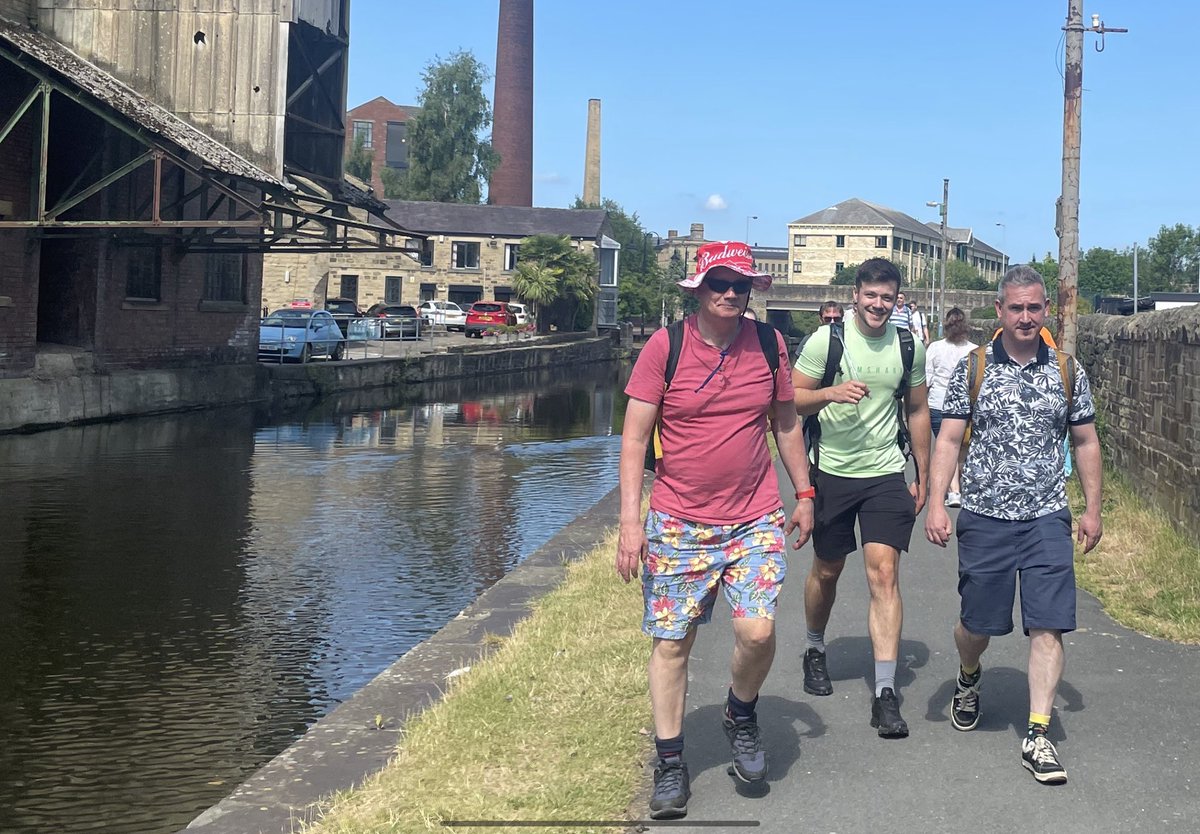 DavidComery's tweet photo. 14.1 mile walk today from Saltaire to Leeds along the canal for @BrownButler1919 charity of the year @ZarachLeeds. https://t.co/ripBV8MTpT