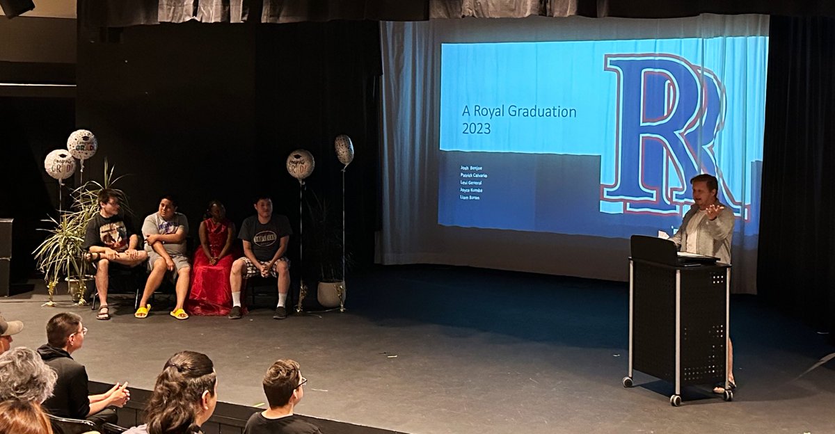 wbhackl's tweet image. Big day—congratulations to the @RiffelRoyals Graduates from Mr. McGeough’s room! All the best Josh, Levi, Joyce, and Patrick! ❤️🤍💙