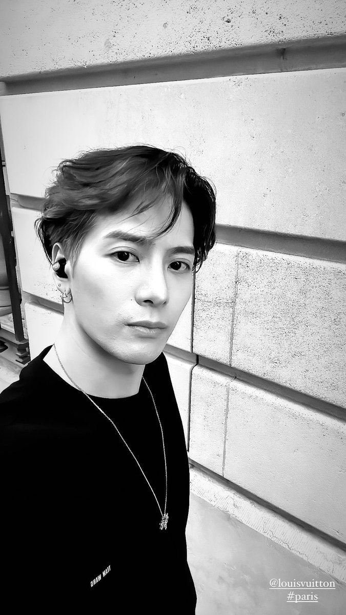 JacksonWGlobal's tweet photo. [#JACKSTAGRAM] 23062

“@louisvuitton #Paris” 

#JacksonWang #王嘉尔 #잭슨 #TEAMWANG @JacksonWang852 https://t.co/mrkvirixpA